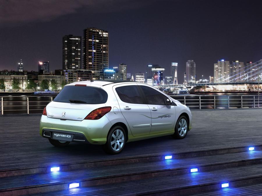  Peugeot 308 Hybride HDi Concept 2007 года  (фото 3 из 10)